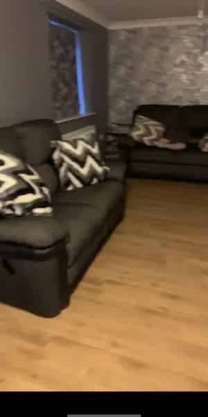 Two Double Bedroom Flat Near Town Centre