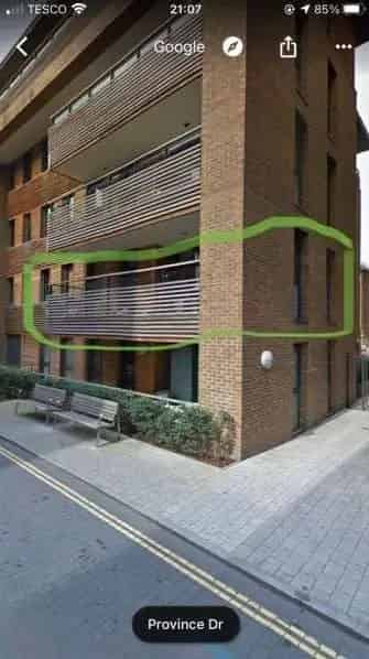 Spacious 2-Bed Flat in SE16 Near Surrey Quays