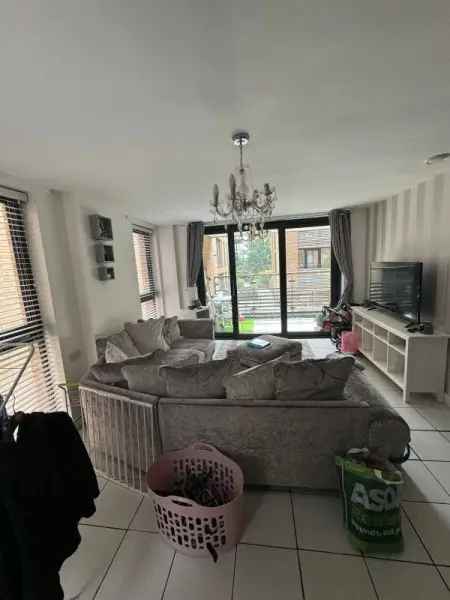 Flat For Rent in London, England