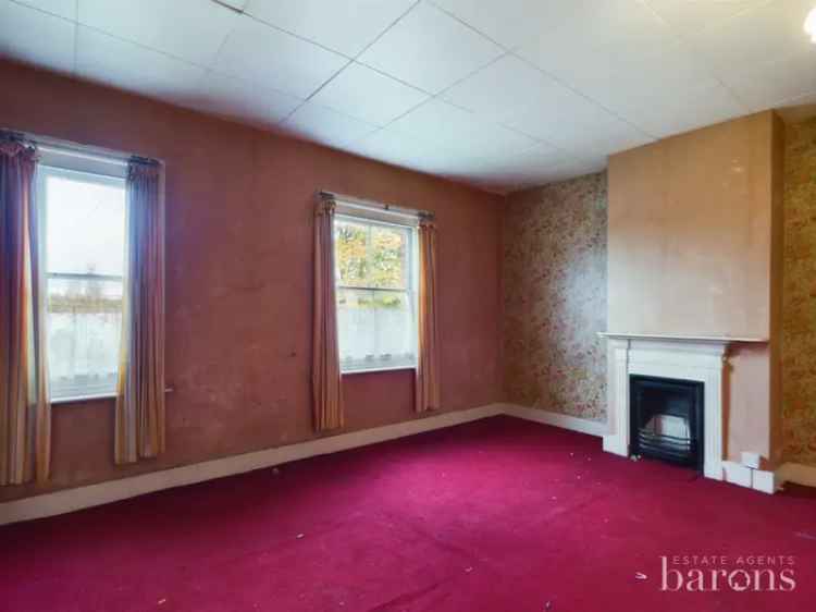 3 Bedroom Detached House for Sale Near Basingstoke Town Centre