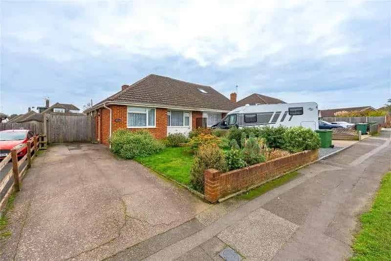 2 Bed Semi-Detached Bungalow for Sale in Allington