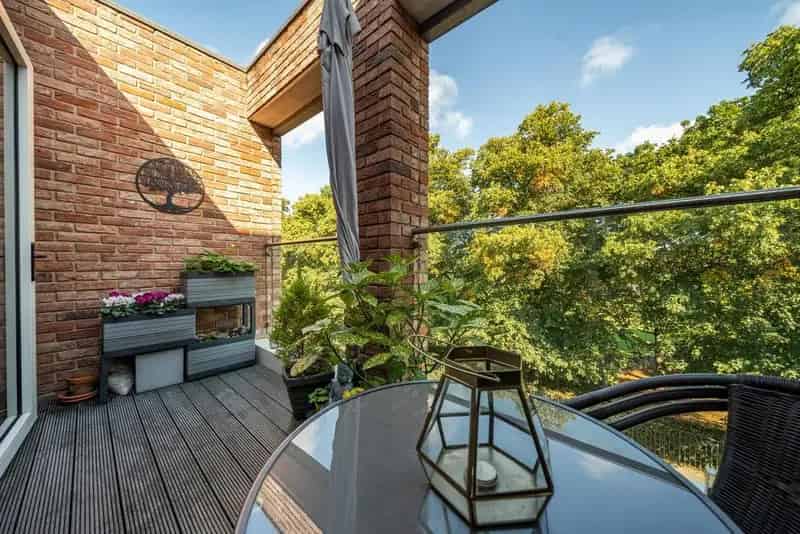 Two Bedroom Apartment Near South Wimbledon Tube Station