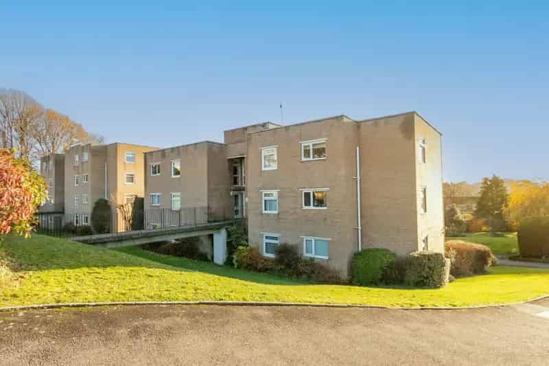 2 Bedroom Flat for Sale Poole Harbour View