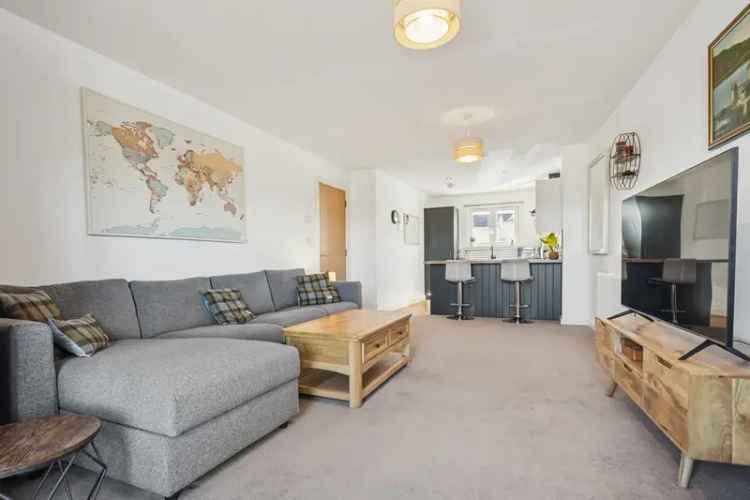 Modern 2-Bed Apartment in Stirling Riverside Gated Development