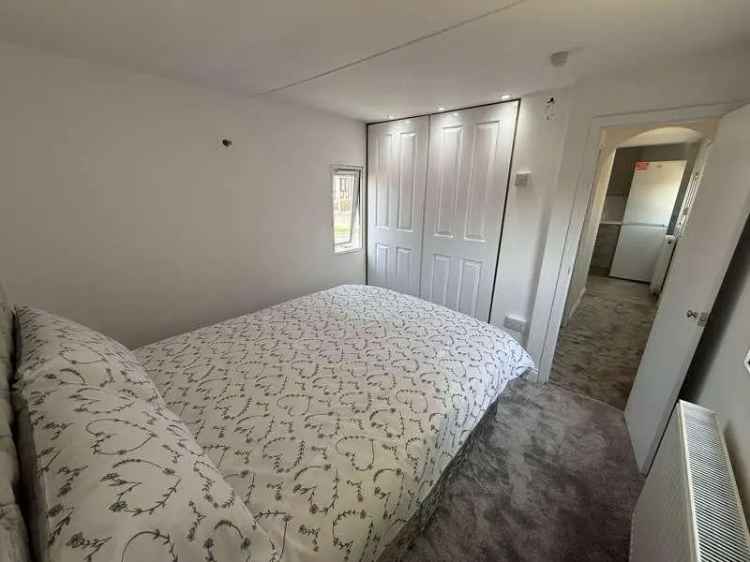2 Bed Park Home for Sale in Exclusive Over 50s Community