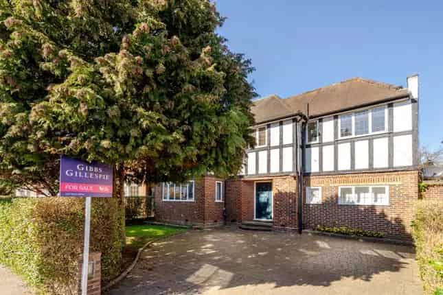 1930s Detached House for Sale Haymills Estate London W5 Four Double Bedrooms
