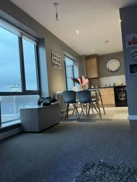 Newly Built Flat with Open Plan Kitchen and Parking