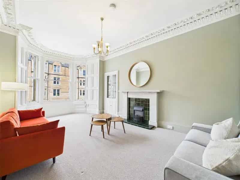 3 Bedroom Apartment to Rent in Edinburgh