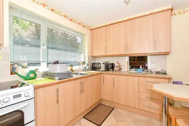 2 Bedroom Detached Bungalow for Sale in Ewhurst Village