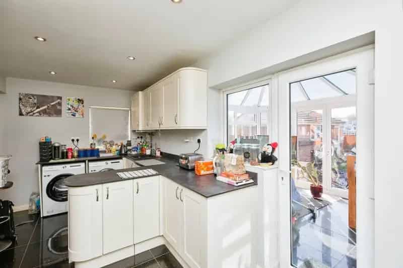 Spacious 3-Bed Semi-Detached Home in The Leys Derby