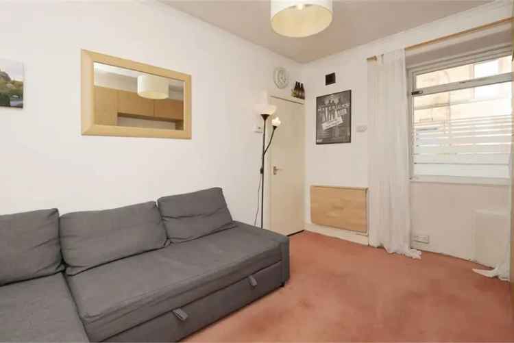 1 Bed Flat - Others with 1 Reception Room