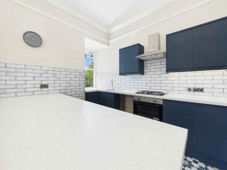 2 Bedroom Flat To Rent Available 21052025
