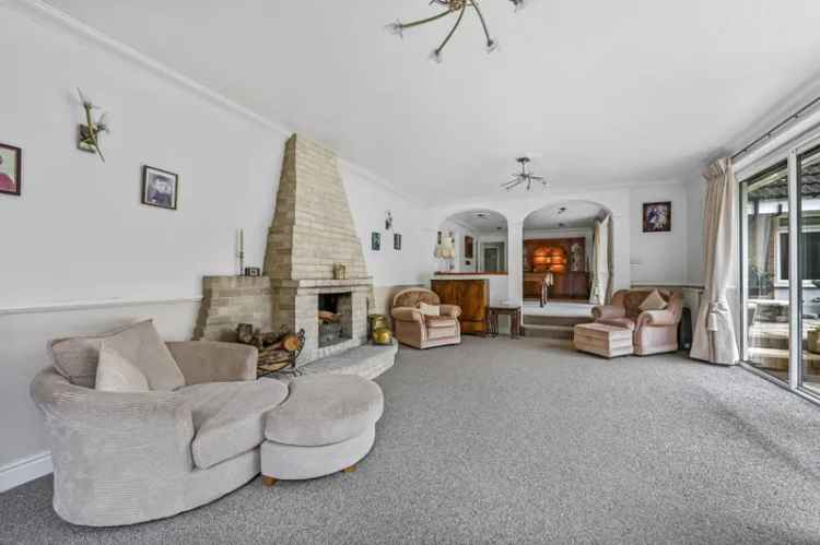 Detached House for sale with 6 bedrooms, Beacon Hill, Wickham Bishops