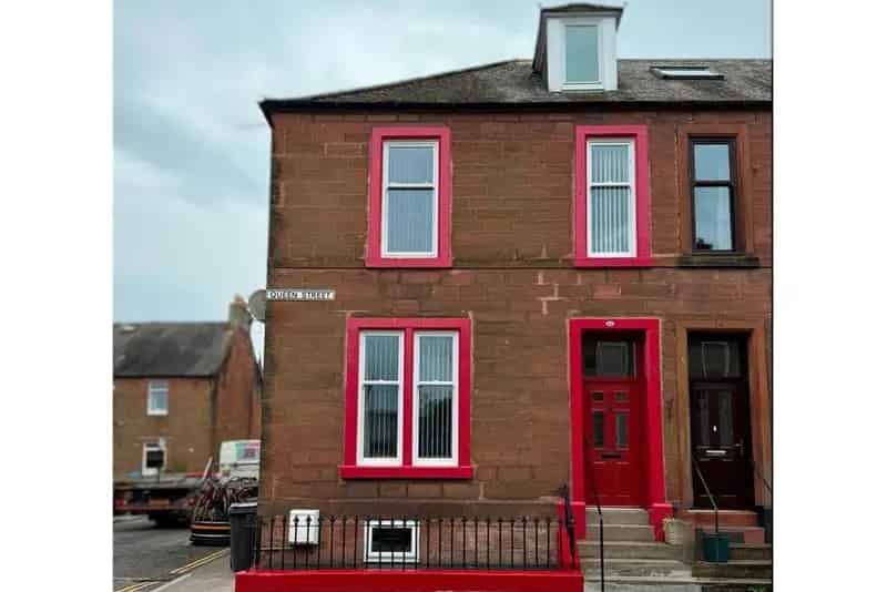 4 Bed House Dumfries Town Centre 1 Reception Room