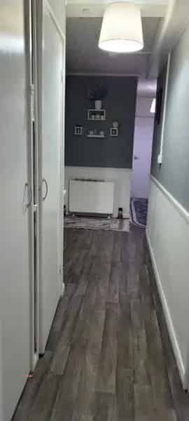2 Bed Flat Exchange for House with Garden