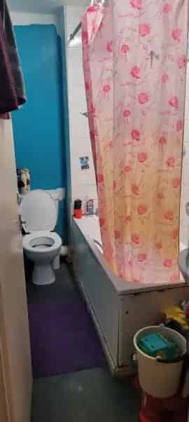 3 Bedroom House with Garden for Family in Harrow Pinner