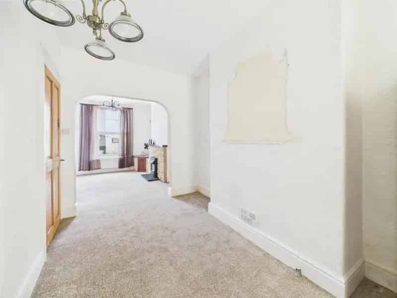 2 Bedroom Period Cottage For Sale in Ford Plymouth