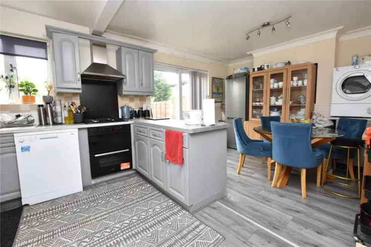 House For Sale in Leeds, England