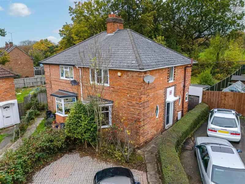 3 Bedroom Semi Detached House For Sale No Upward Chain