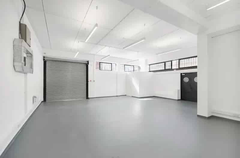 Commercial property For Rent , London, England