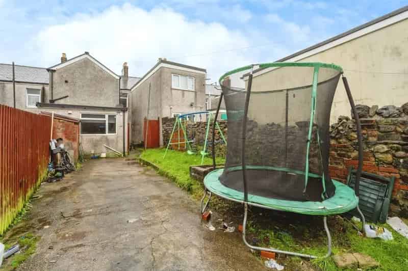 3 Bedroom Terraced House Investment Opportunity