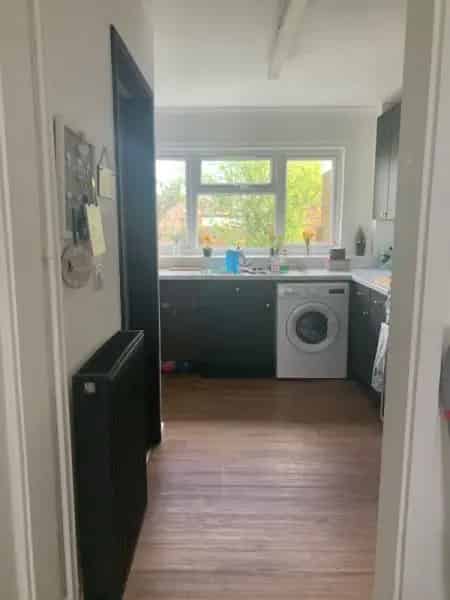 3 2 Bedroom Family Home Near Coast Good Schools