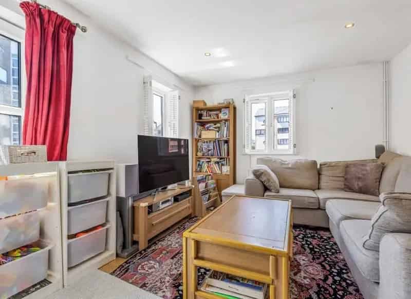 Two Bedroom Apartment near Regents Park