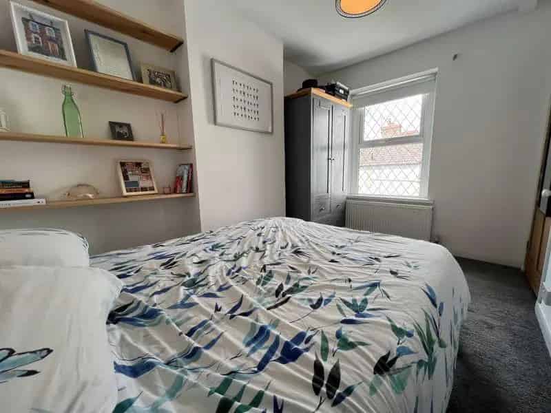 2 Bed House for Sale Near Pontcanna and Victoria Park