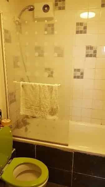 2 Bedroom Flat in Croydon with Parking and Modern Amenities