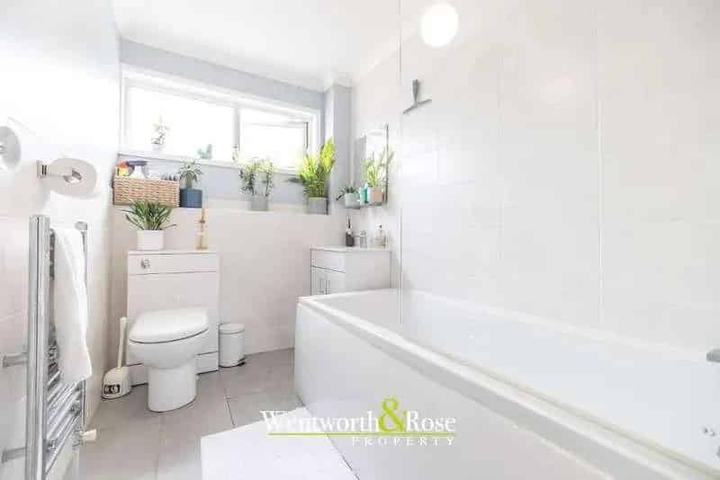 3 Bed House for Sale Harborne - Family Home with Garage and Parking