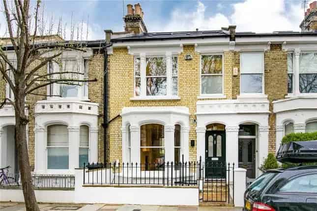 Stunning Terraced House for Sale in London