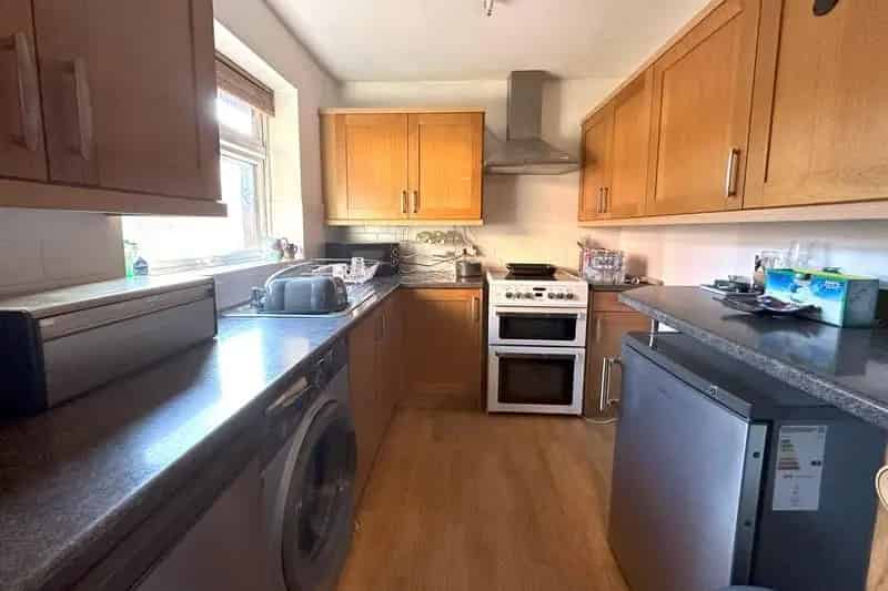 1 Bed Bungalow for Sale Ash Vale No Onward Chain