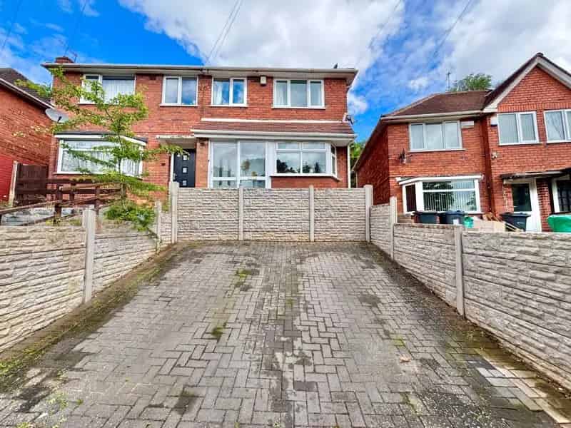 3 Bedroom Semi Detached House to Rent Great Barr