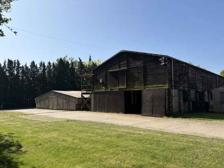 Former Poultry Building - High Eaves, Loading Doors, 3-Phase Power