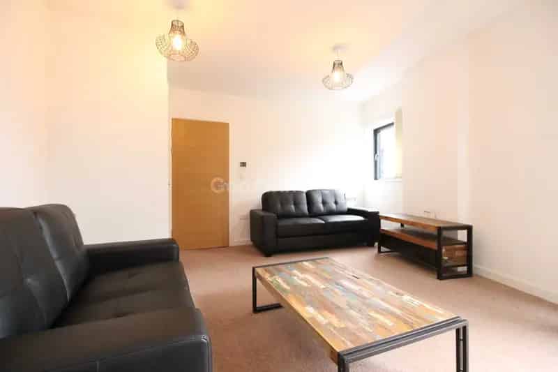 1 Bedroom Canal Side Apartment to Rent Castlefield Manchester