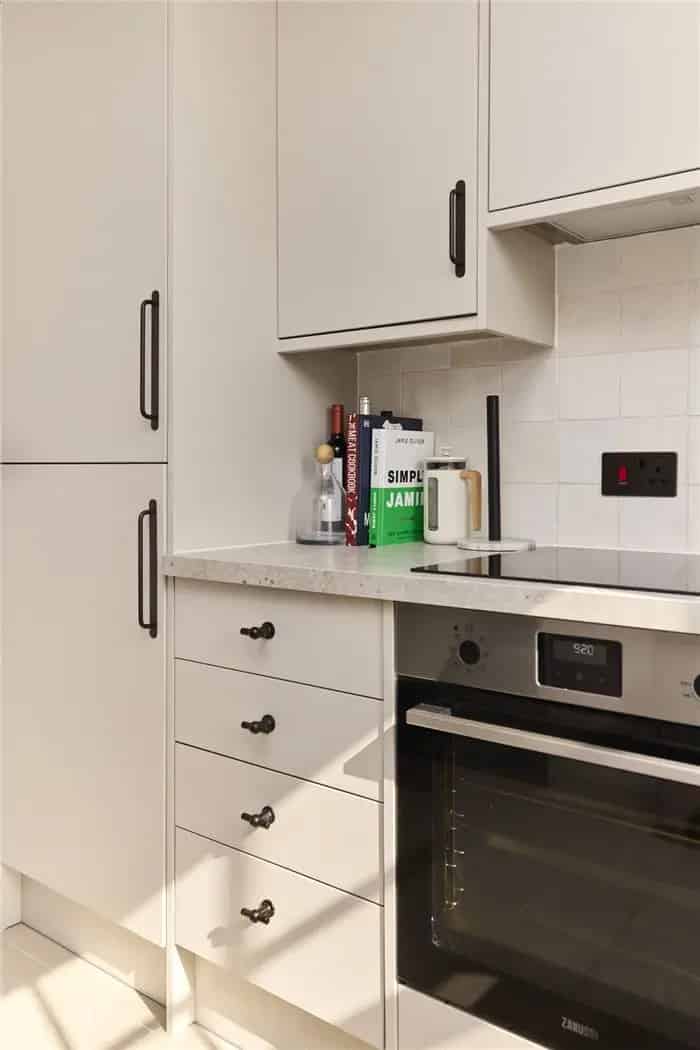 2 Bedroom Flat London Essex Road Gated Development