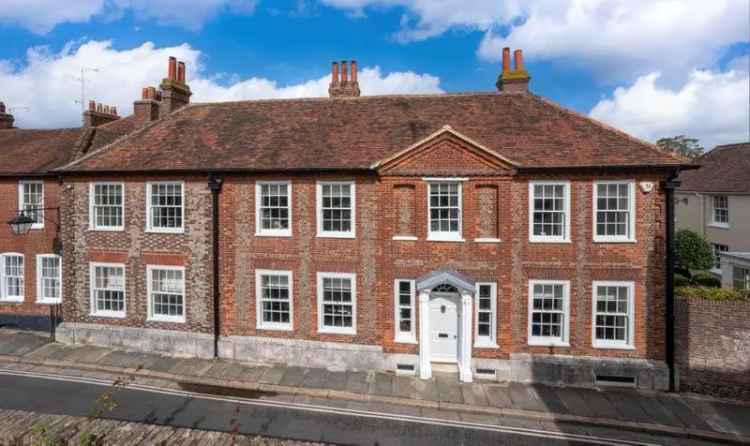 House for sale with 5 bedrooms, Lion Street Chichester