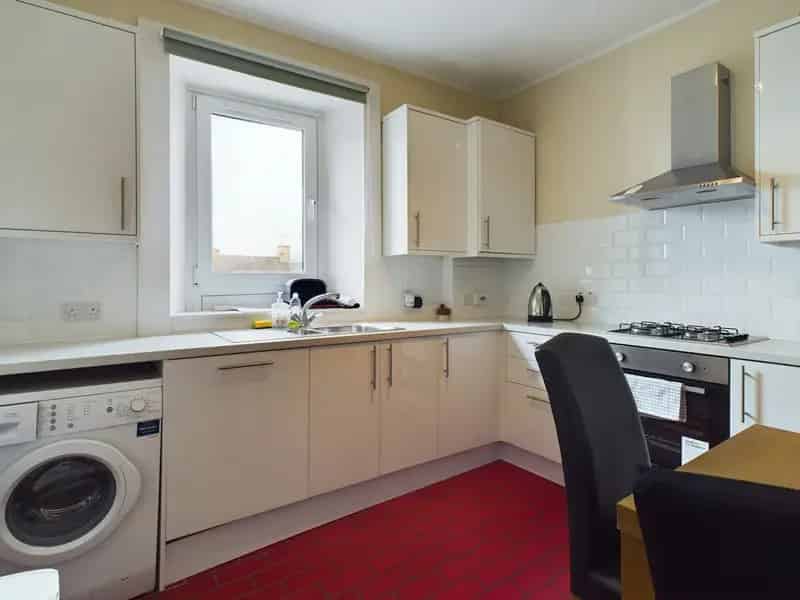 Furnished Double Upper Flat in Roslin Near IKEA