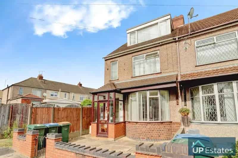 3 Bedroom End Terrace House For Sale No Forward Chain