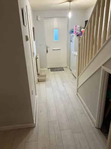 3 Bed Semi Detached House Near M3 and A329M