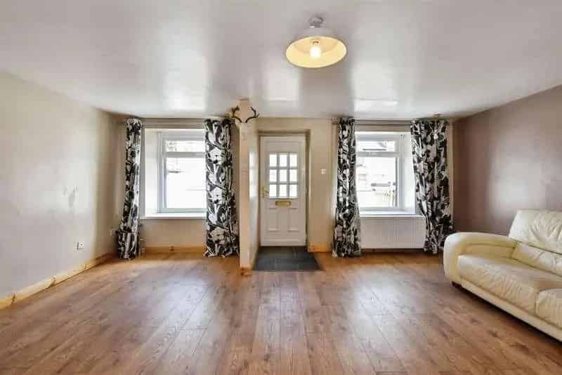 3 Bed Semi-Detached House For Sale Near Cyfarthfa Park