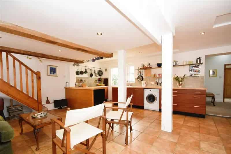 3 Bedroom Detached Cottage in Tollesbury