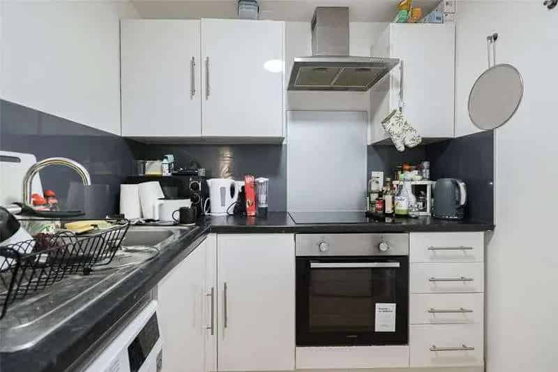 2 Bed 2 Bath Flat for Sale Near Mudchute DLR
