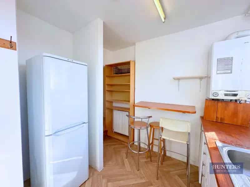 2 Bedroom Flat To Let in East Putney