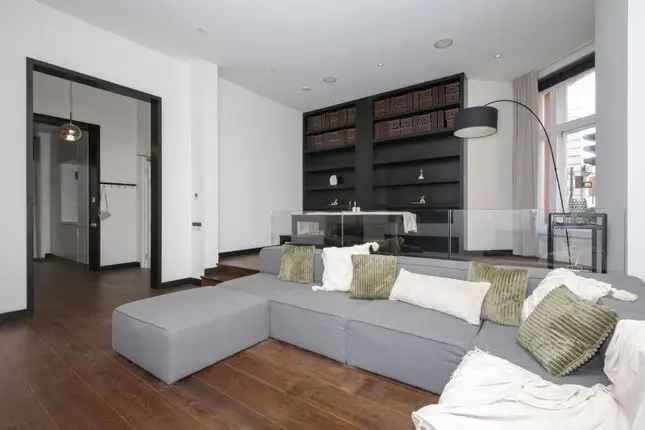 Green Street Duplex London W1K For Sale