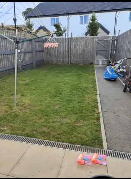 2 Double Bedroom House with Garden and Parking