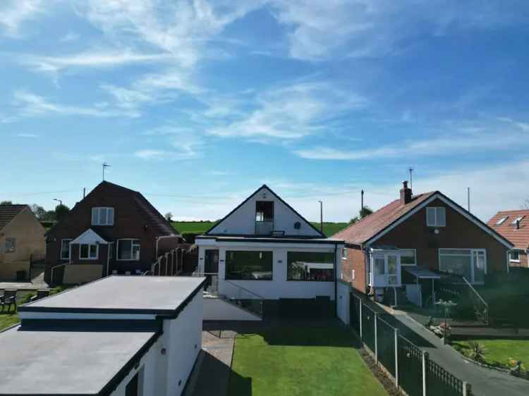 Exceptional 4 Bed Modern Home with Stunning Outdoor Kitchen