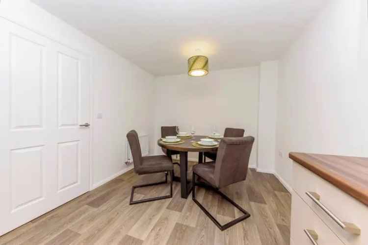 3 Bed House with En-Suite, Parking & Garden
