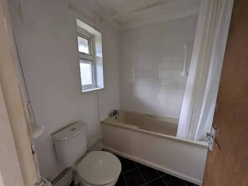 1 Bed Flat for Sale - Tenanted Investment - High Yield