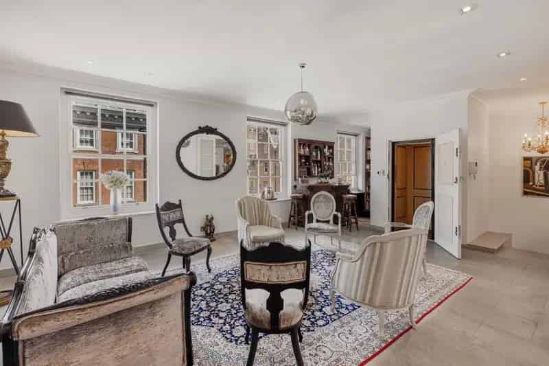 Mayfair Triplex Apartment 3 Beds 4 Terraces Rooftop Views